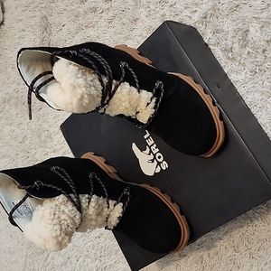 Sorel Joan of Arc Wedge III Lace Cozy